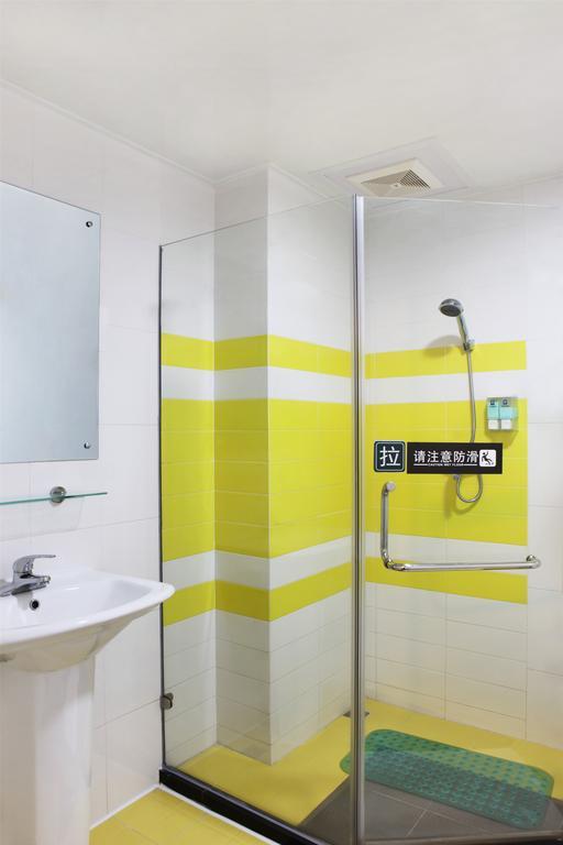 7Days Inn Chengdu North Railway Station Ngoại thất bức ảnh